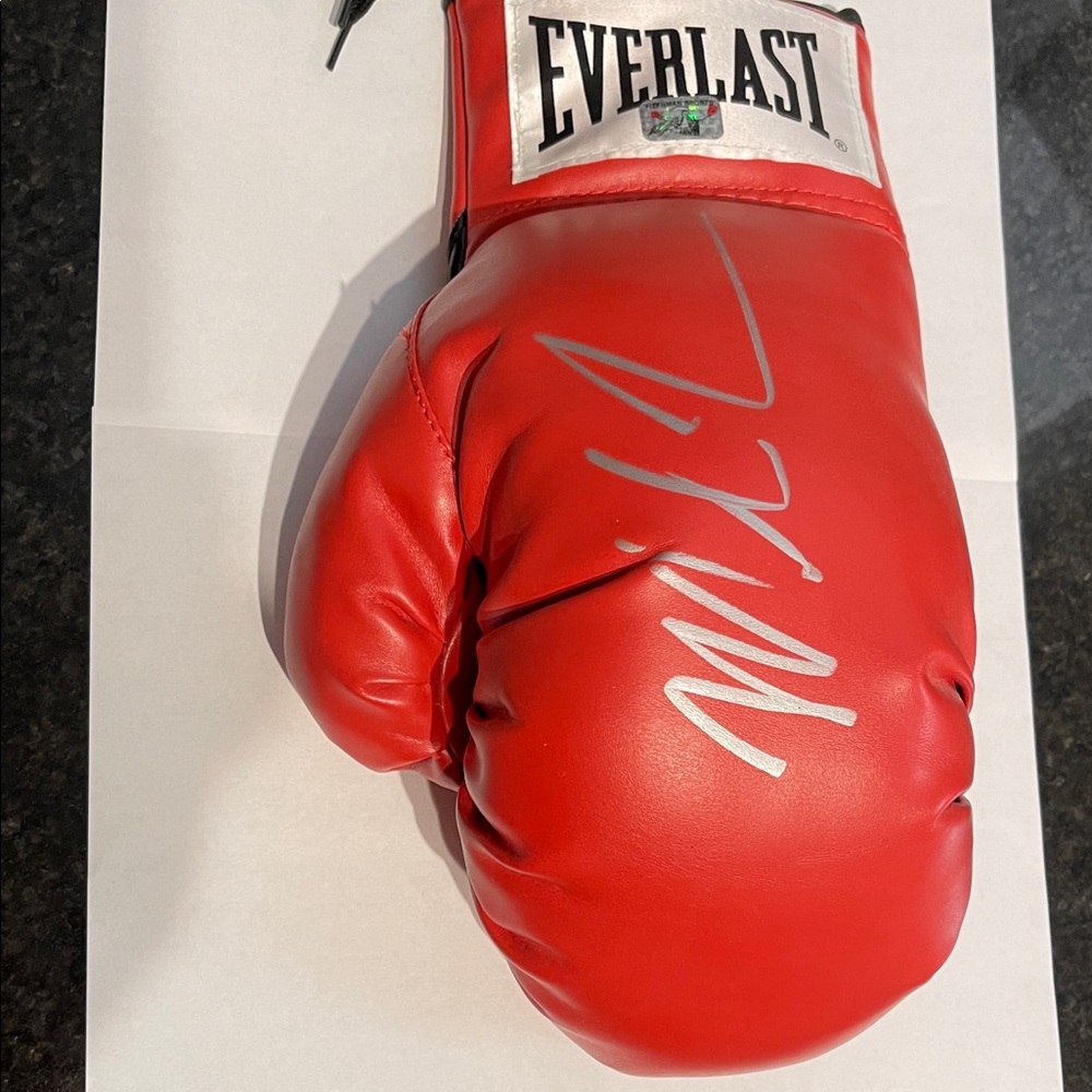 Full Sz Mike Tyson Autographed Glove Authenticated w/ M.Tyson Exclusive Hologram